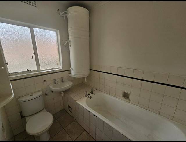 2 BEDROOM PROPERTY TO RENT IN MOWBRAY